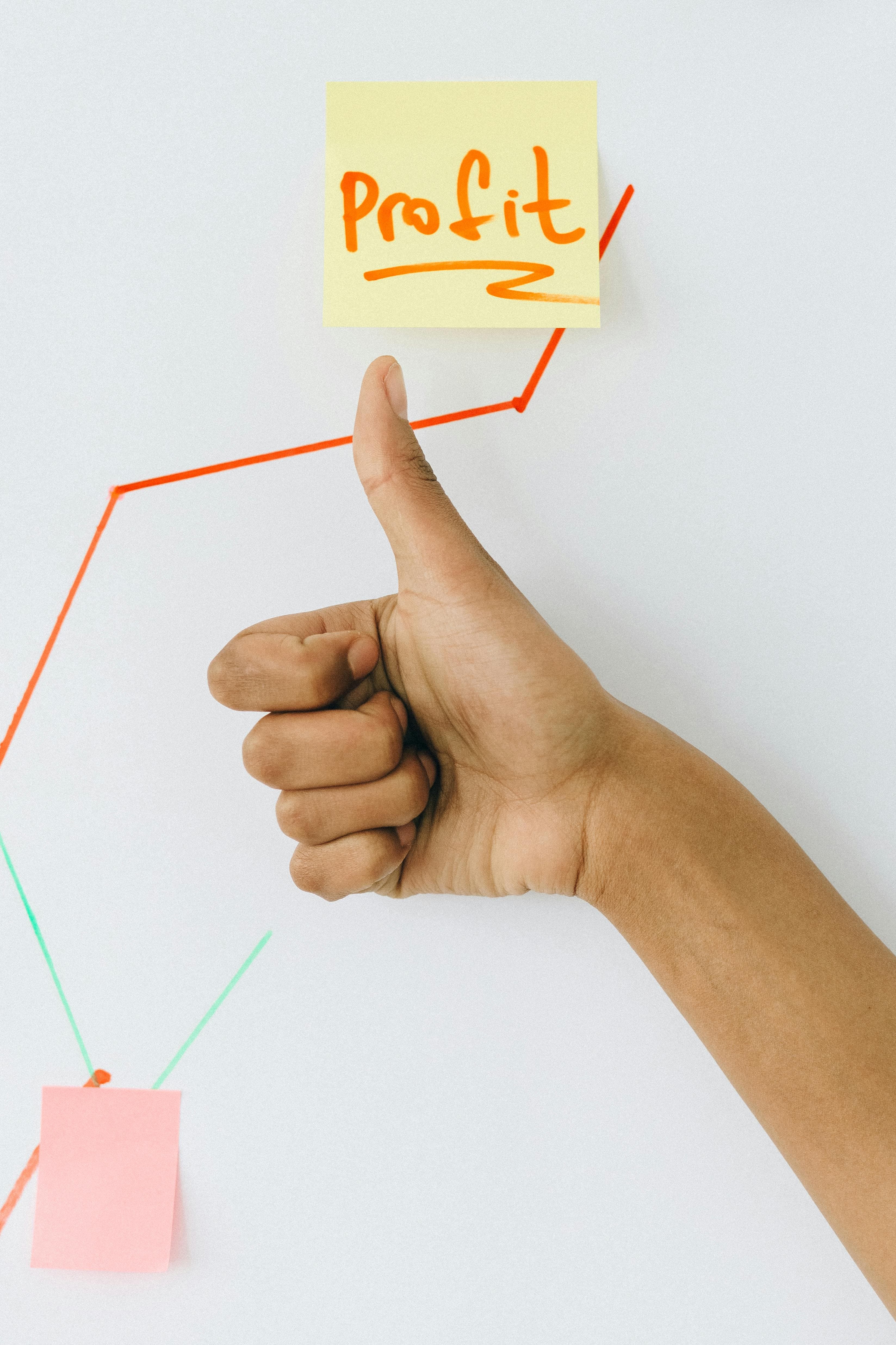 Team bei der Planung eines Website Relaunches mit Wireframes und Mockups